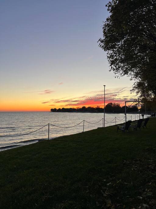 Beach House In Niagara Wainfleet Exterior foto